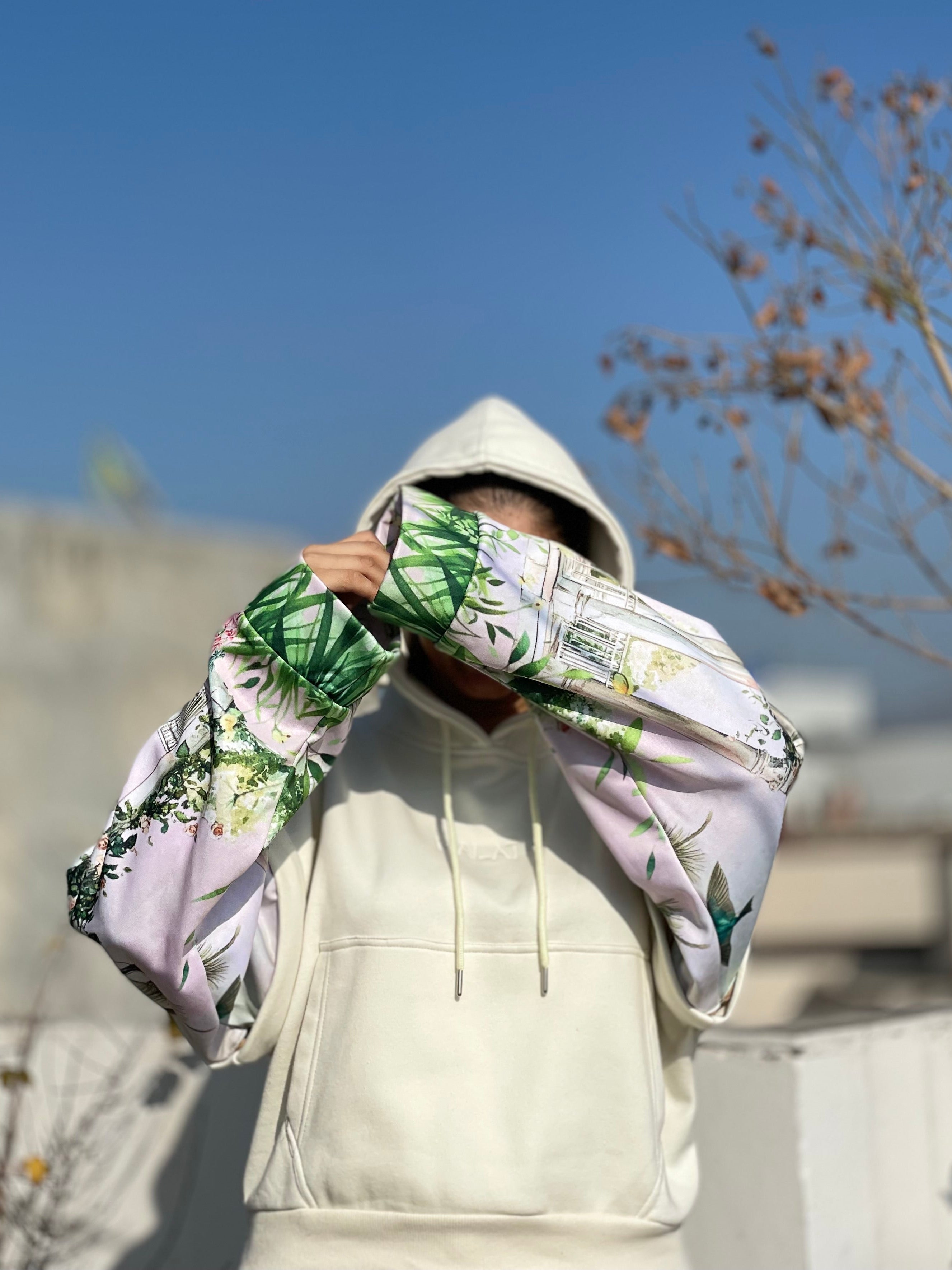 Botanical Whisper Sleeve Main image