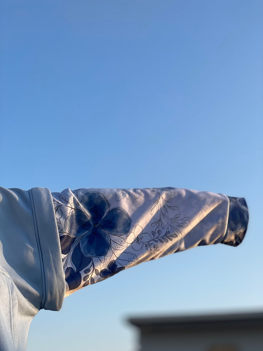 Azure Bloom Sleeve